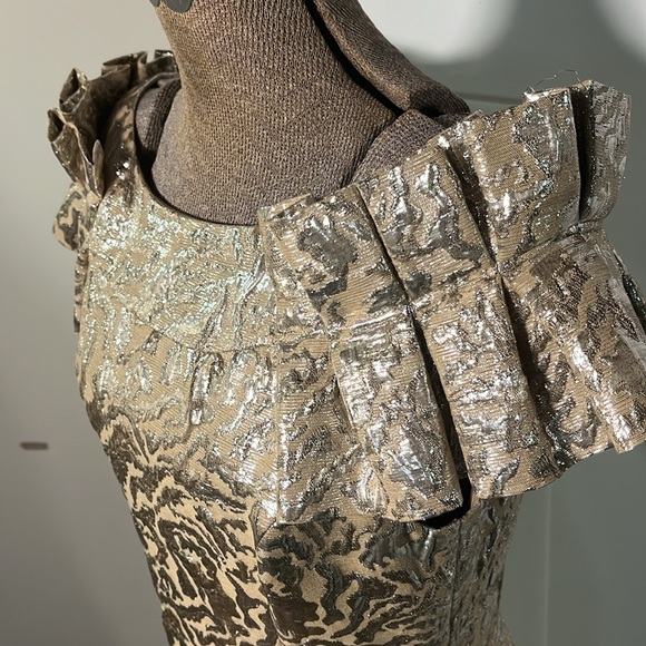 Marchesa Notte Champagne Dress Size 4 - Picture 5 of 13